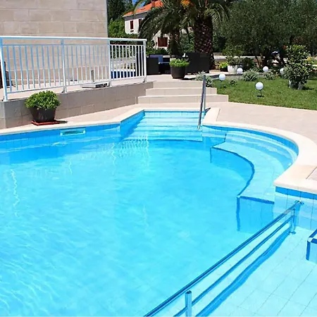 In With Swimming Pool