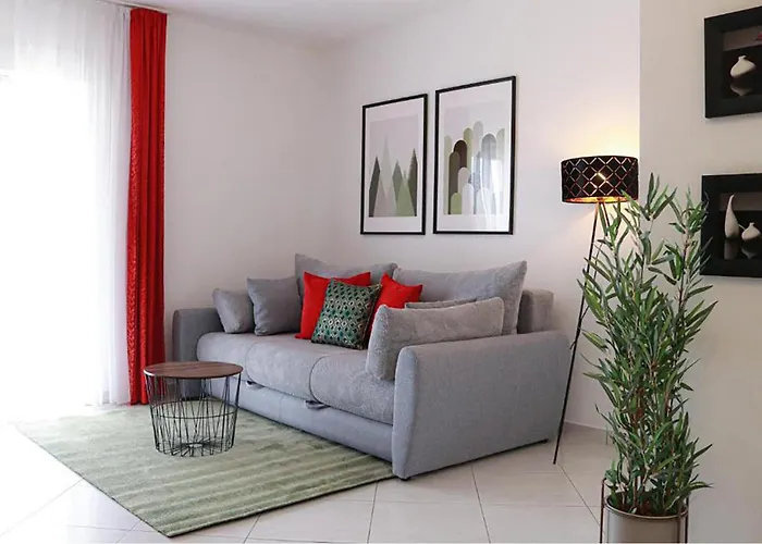 In With Swimming Pool *