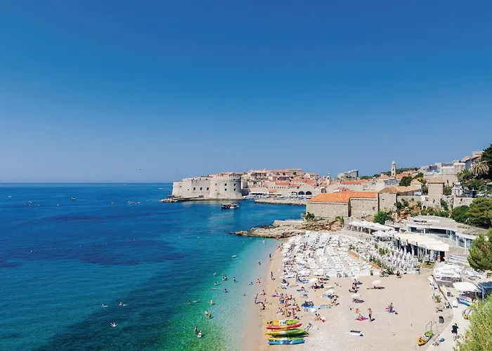 In With Swimming Pool *