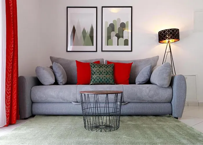 In With Swimming Pool شقة Čilipi